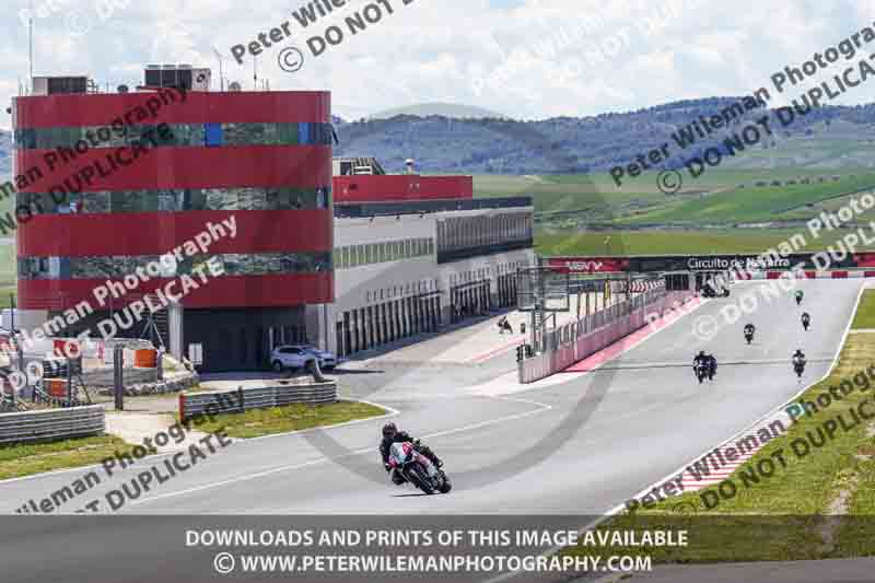 cadwell no limits trackday;cadwell park;cadwell park photographs;cadwell trackday photographs;enduro digital images;event digital images;eventdigitalimages;navarra;no limits trackdays;peter wileman photography;racing digital images;trackday digital images;trackday photos